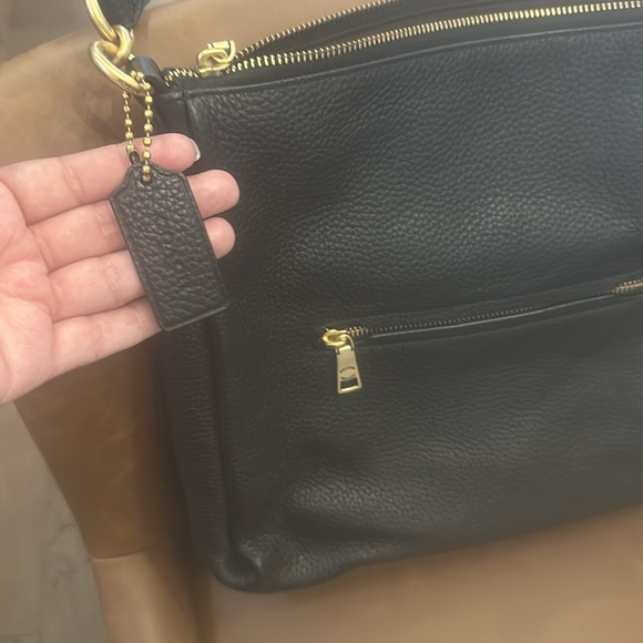 Coach Black and Gold Leather Shoulder Bag - Picture 2 of 6
